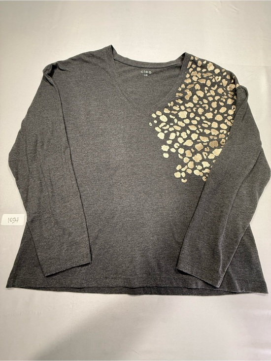 cleo Tops - cleo Charcoal Long-Sleeve Top with Metallic Gold Leopard Shoulder